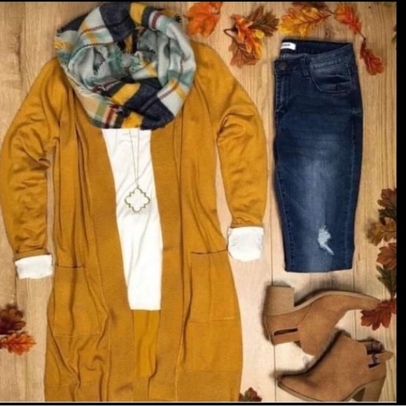 Women Mustard knit cover up cardigan sweater - Picture 3 of 3